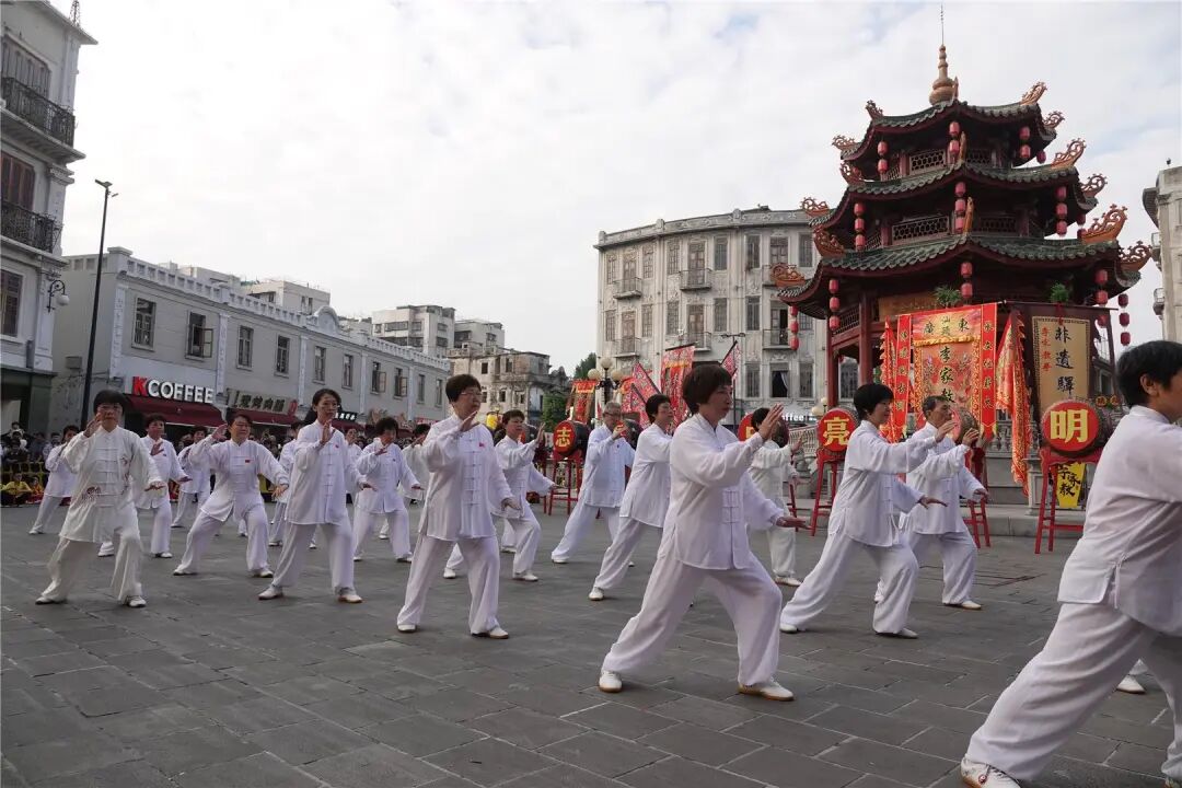 32d2ef36e24ad44958db8888c01c21.jpg 640 (1).jpg